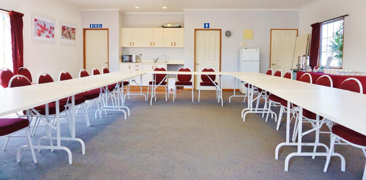 The Esplanade Motel & Conference Centre パーマストンノース エクステリア 写真